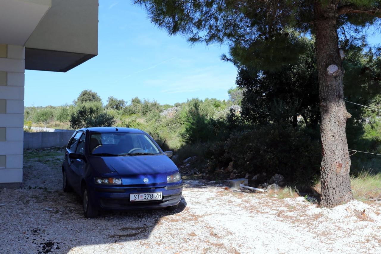Apartments And Rooms With Parking Space Rogoznica - 10339 Εξωτερικό φωτογραφία