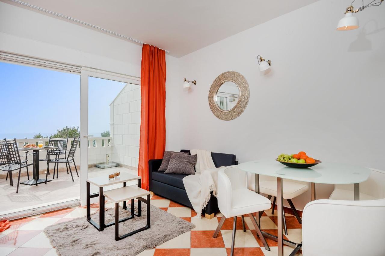 Apartments And Rooms With Parking Space Rogoznica - 10339 Εξωτερικό φωτογραφία