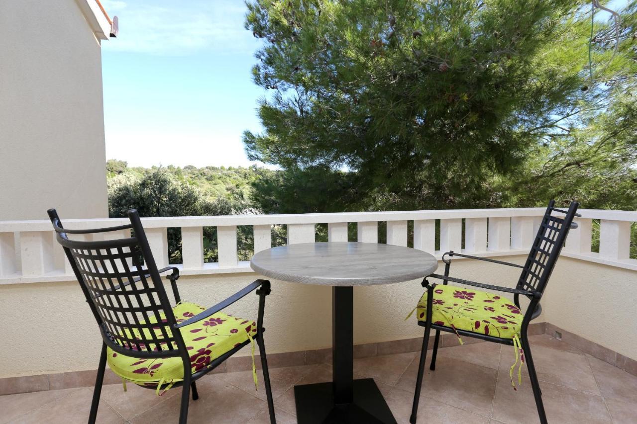 Apartments And Rooms With Parking Space Rogoznica - 10339 Εξωτερικό φωτογραφία