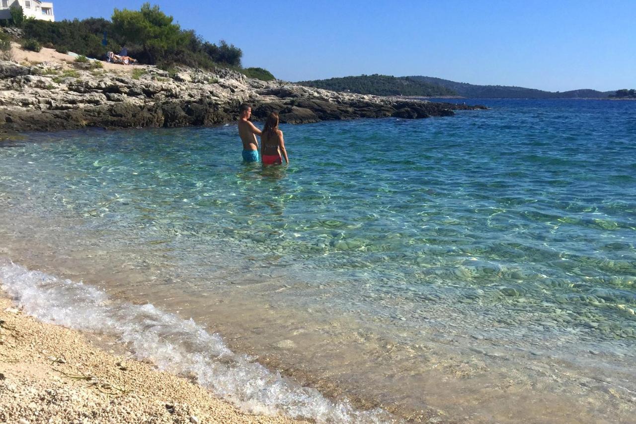 Apartments And Rooms With Parking Space Rogoznica - 10339 Εξωτερικό φωτογραφία