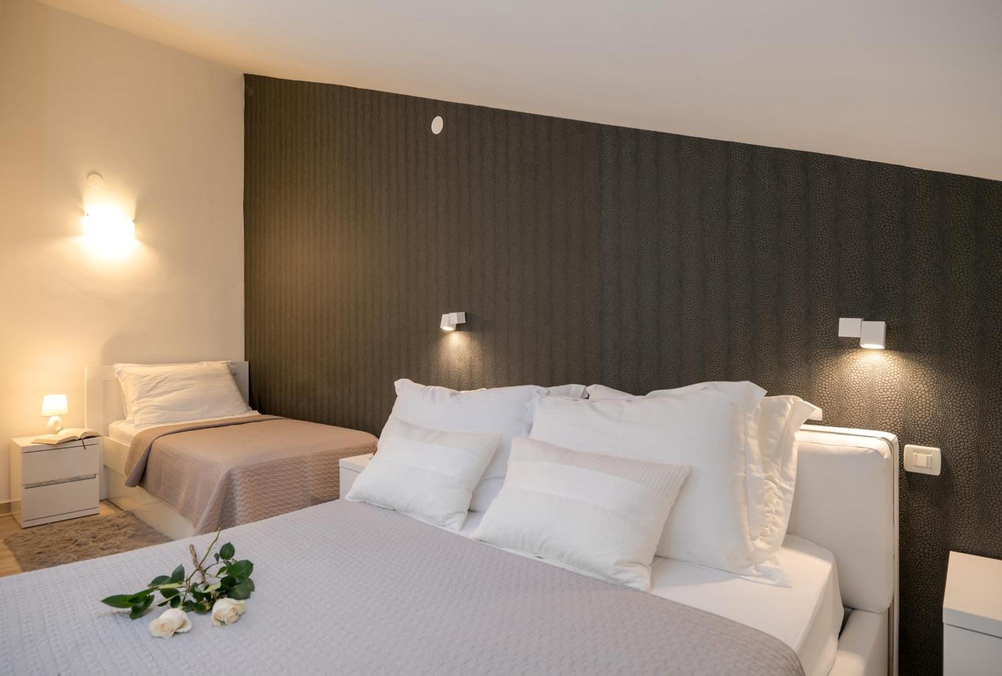 Apartments And Rooms With Parking Space Rogoznica - 10339 Δωμάτιο φωτογραφία